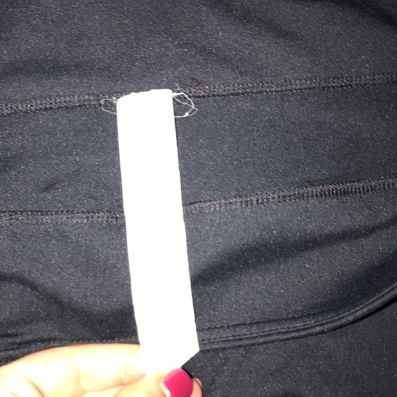 Fablatics women’s cropped work out pants medium - Picture 2 of 3